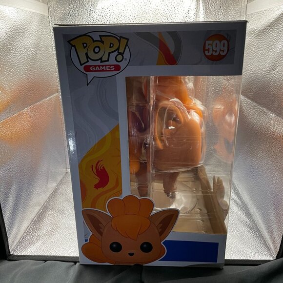 Funko Pop! Pokémon – Vulpix (#599) - Picture 2 of 5